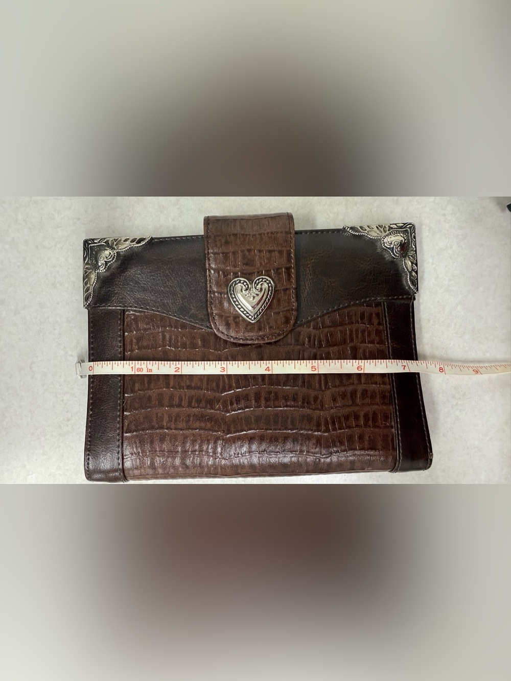 Brown Croc-Embossed 6 ring agenda planner binder Wallet with silver Heart Concho - Picture 12 of 17